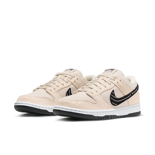 Nike SB Dunk Low